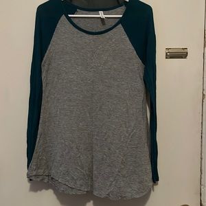 Grey, turquoise baseball long sleeve tee